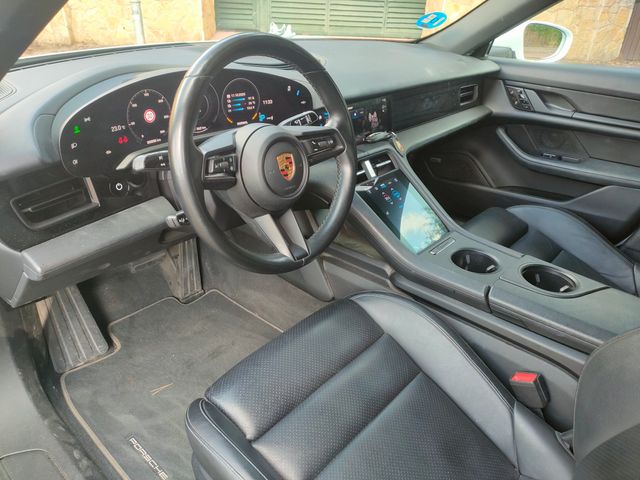 Porsche Taycan Performance Plus