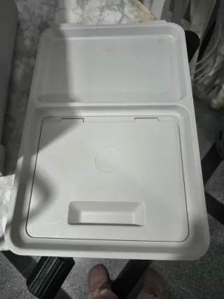 Cubo de basura Ikea blanco