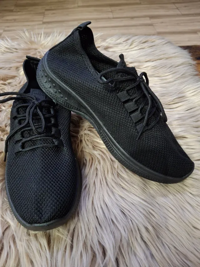 Zapatillas deportivas negras talla 39