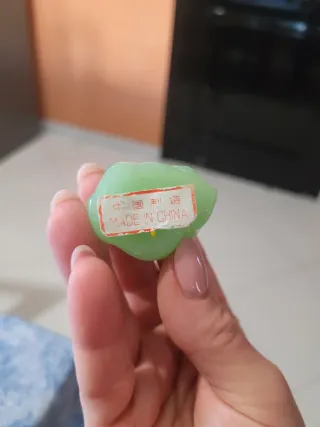 Statuina Buddha in Giada Verde