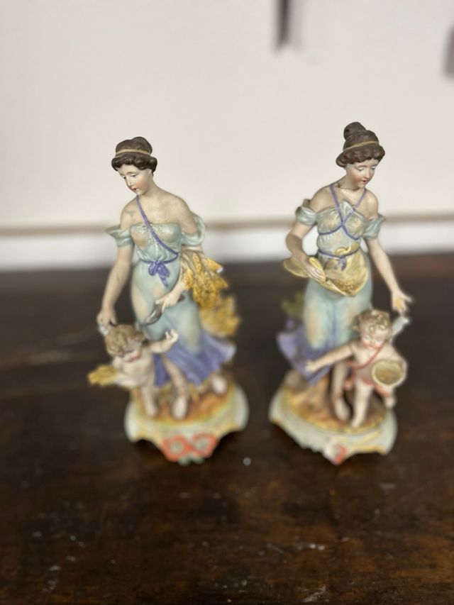 Figuras porcelana antiguas mujer y cupido