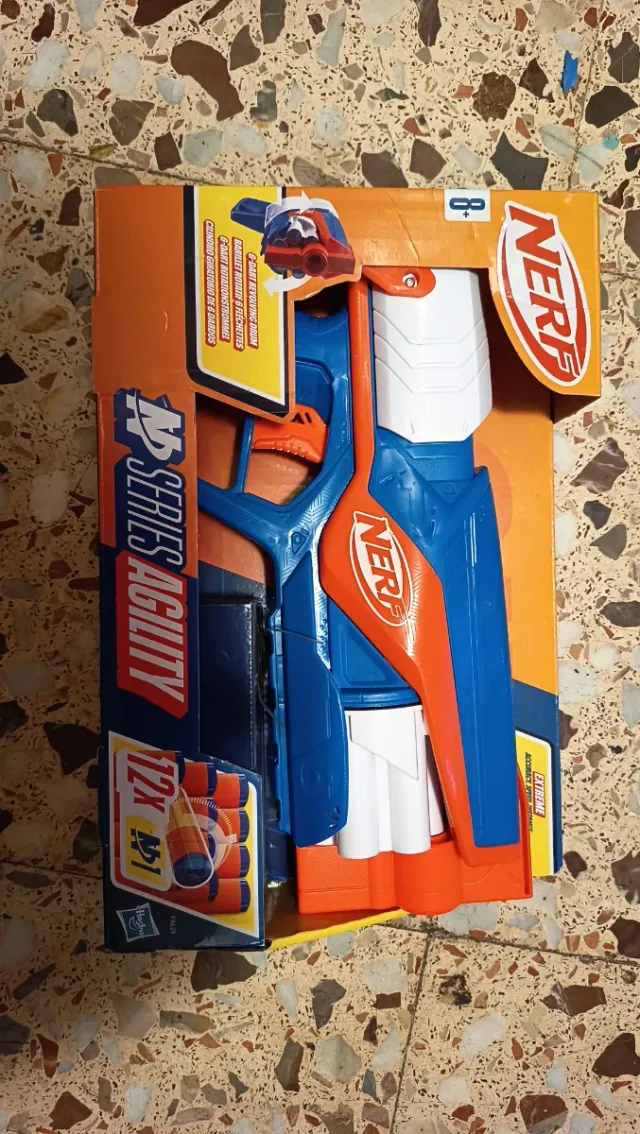 Pistola Nerf Serie Agility 12 Dardos