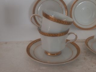 SERVIZIO TAZZE PORCELLANA