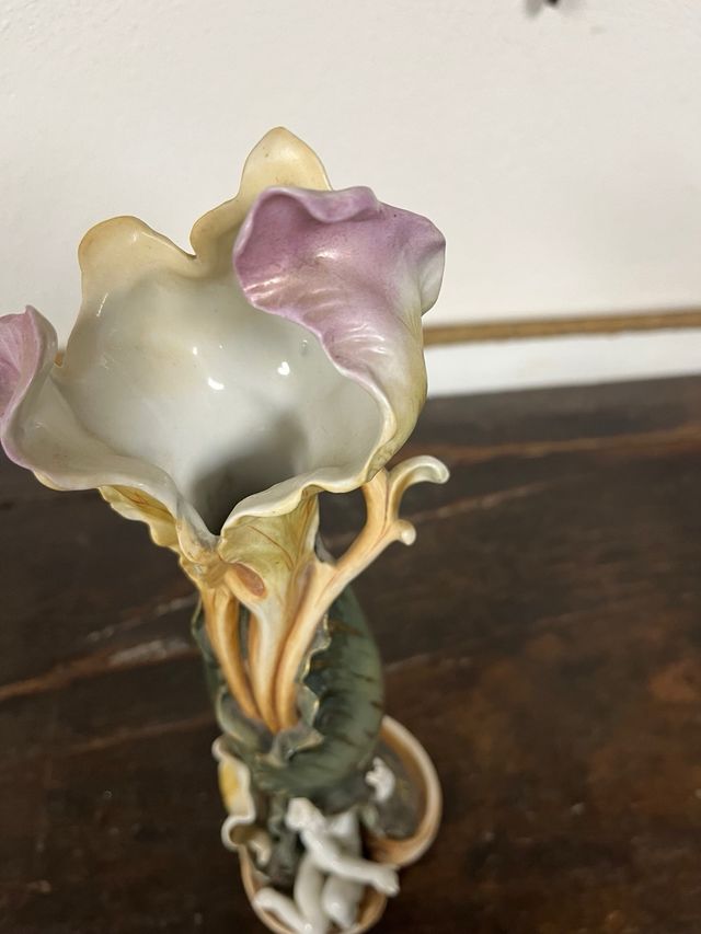 Figura Florero Antiguo