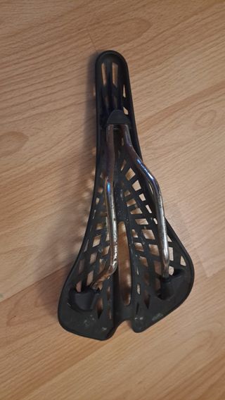 Sillín de bicicleta Vertu negro