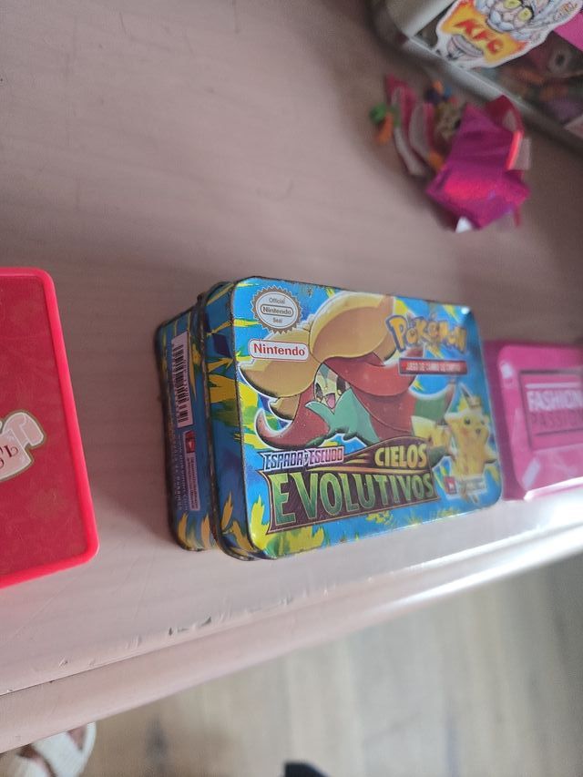 Colección de 5 latas decorativas