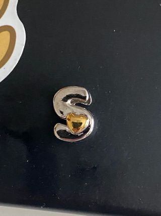 Plata 925 Charm Letra S Corazón Dorado