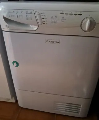 Secadora Ariston ASL70C