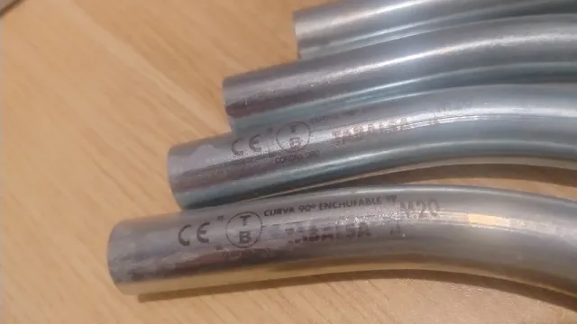 Codos acero M20 (7 Uds)