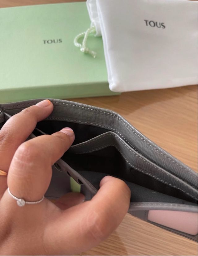 Cartera Tous Hombre Gris