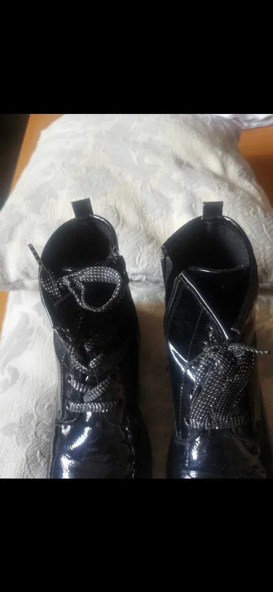 Botas militares charol niña