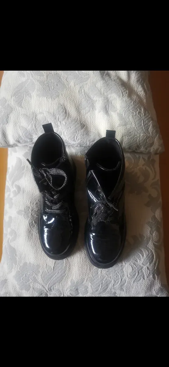 Botas militares charol niña