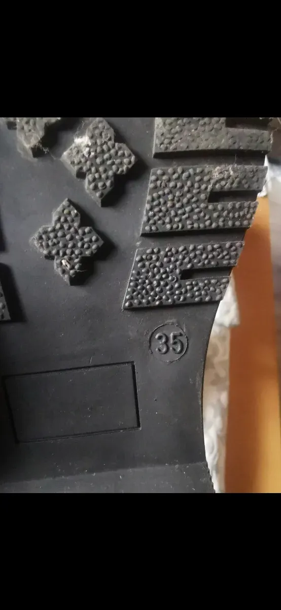 Botas militares charol niña