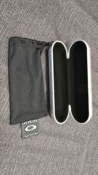 Caja Oakley Aluminio original