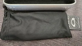 Caja Oakley Aluminio original