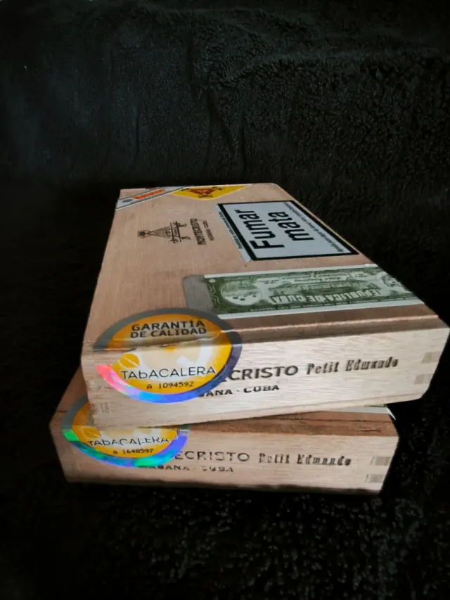 Scatole per sigari MONTECRISTO-10 Petit Edmundo 