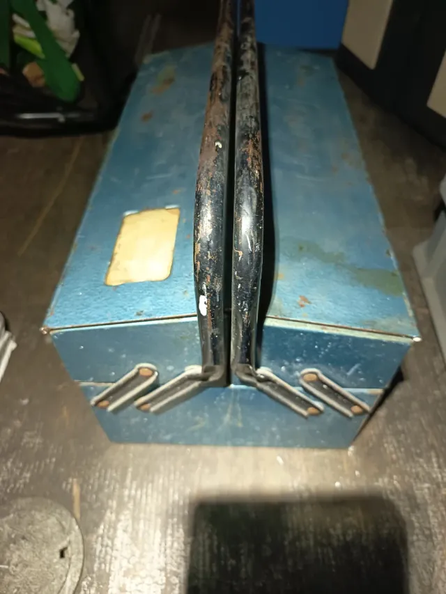 Caja de herramientas HECO metálica azul