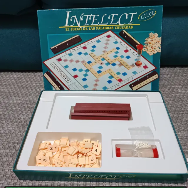Intelect Luxe, juego de mesa