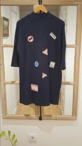 Vestido azul con parches