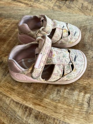 Sandalias Biomecanics Rosa Pique Talla 21