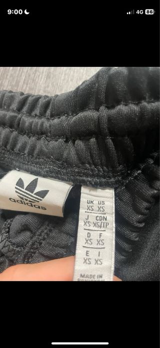 Pantalón Adidas Negro con Rayas Blancas