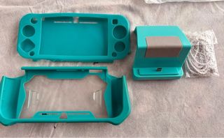 Nintendo Switch Lite + Accesorios