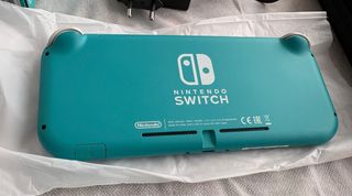 Nintendo Switch Lite + Accesorios