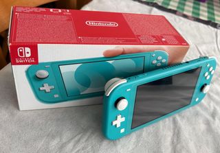 Nintendo Switch Lite + Accesorios