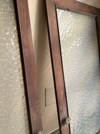 Puertas antiguas de armario con cristal