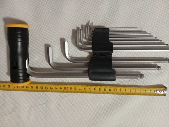 Juego de llaves Allen y Torx
