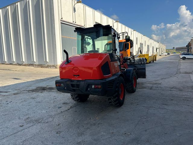 ***RESERVADA***KUBOTA R065***PALA CARGADORA**