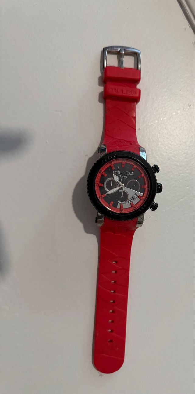 Reloj Mulco Negro y Rojo
