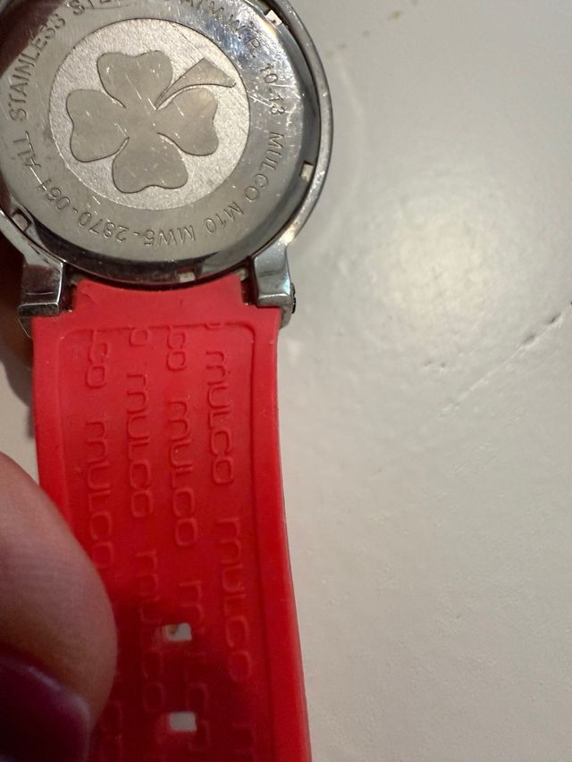 Reloj Mulco Negro y Rojo