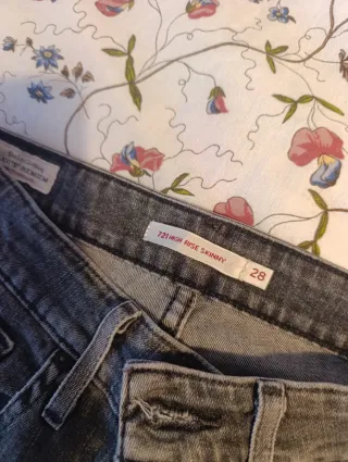 Pantalón Levis Gris Talla S
