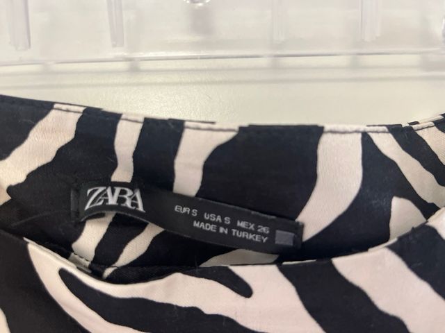 Falda midi Zara estampado cebra Talla S