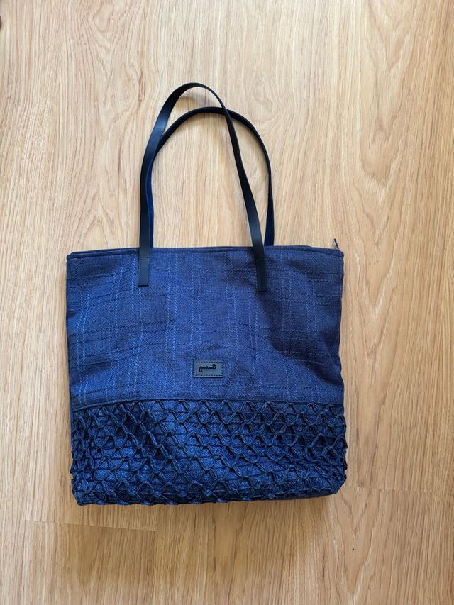 Bolso azul vaquero con red