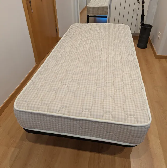 Colchón y/o somier Pikolin 90x190, muy buen estado