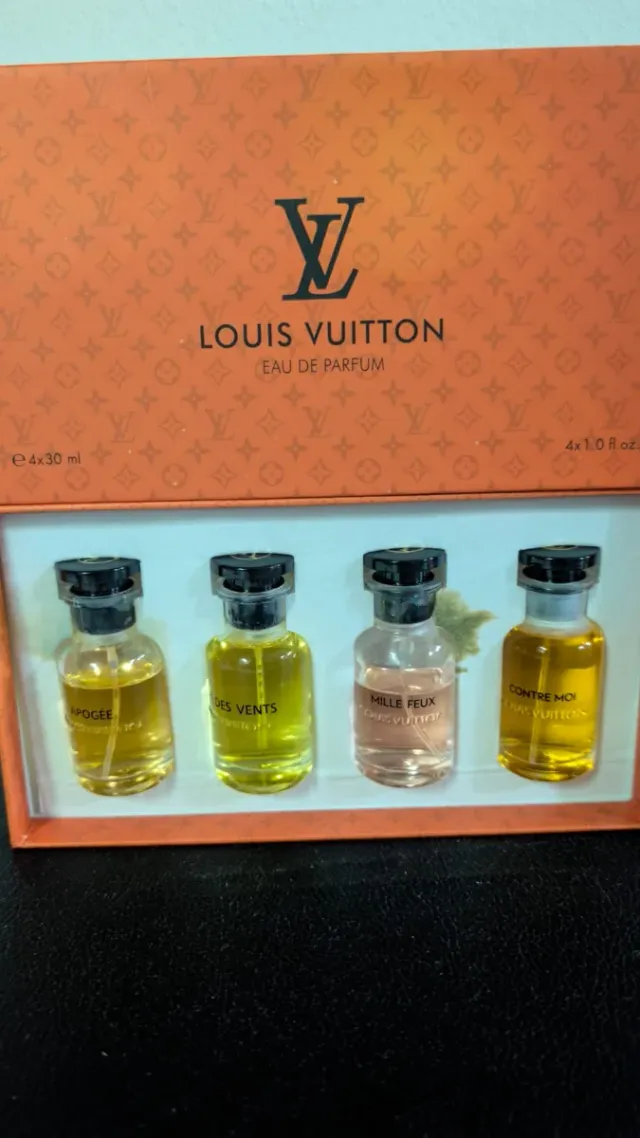 Louis Vuitton Set Profumi 4 x 30 ml nuovi