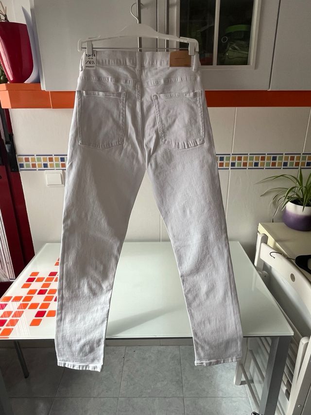 Pantalón vaquero blanco Zara T.13-14 años