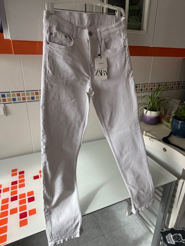 Pantalón vaquero blanco Zara T.13-14 años