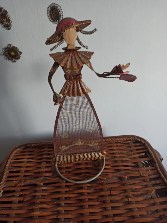 Adorno de metal hecho a mano