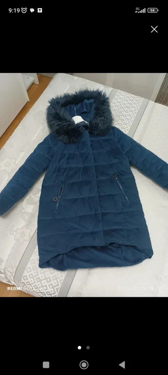 Parka mujer azul con capucha