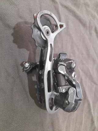 Desviador Shimano Deore RD-M592 9v