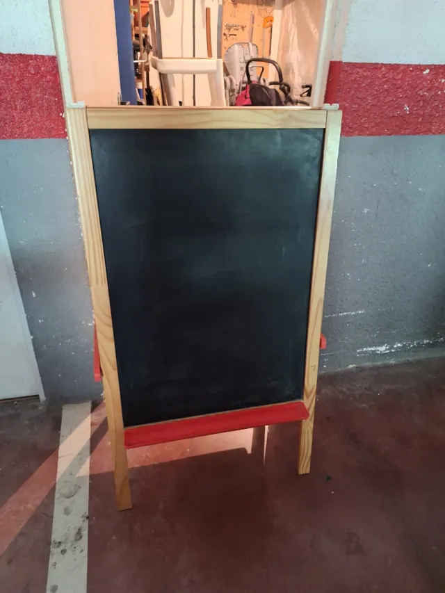 Pizarra caballete de madera