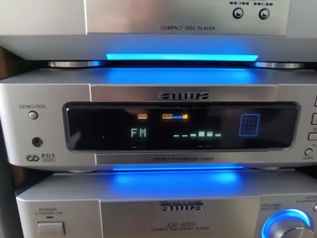 Aiwa XR-M99 Sistema estéreo
