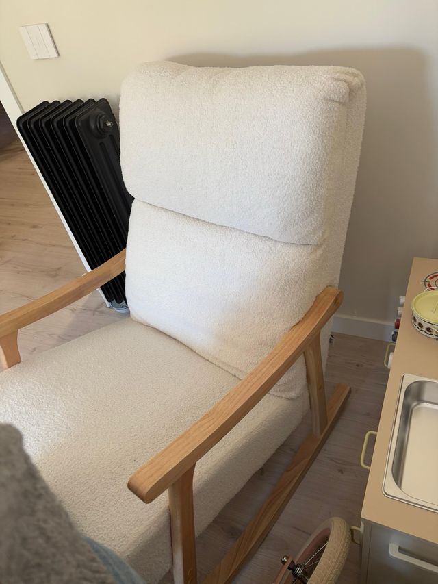 Butaca mecedora  lactancia borrego