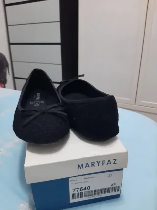 Zapatos planos Marypaz negros talla 39