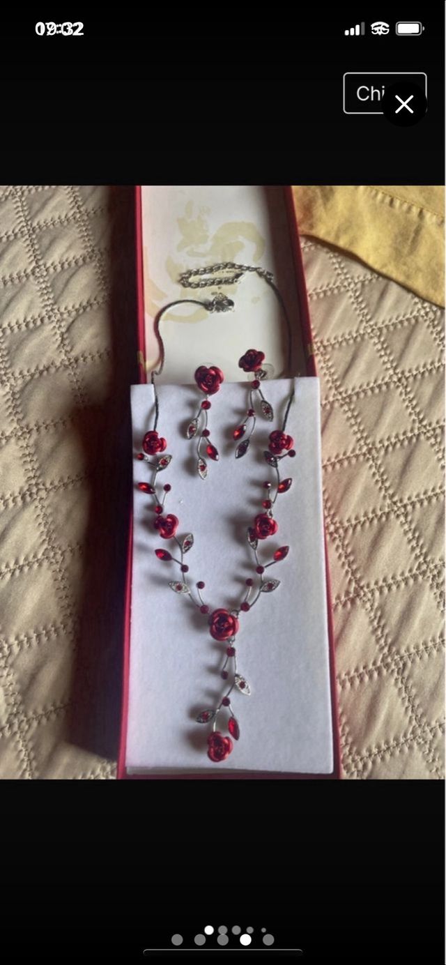 Set Collana e Orecchini Rossi