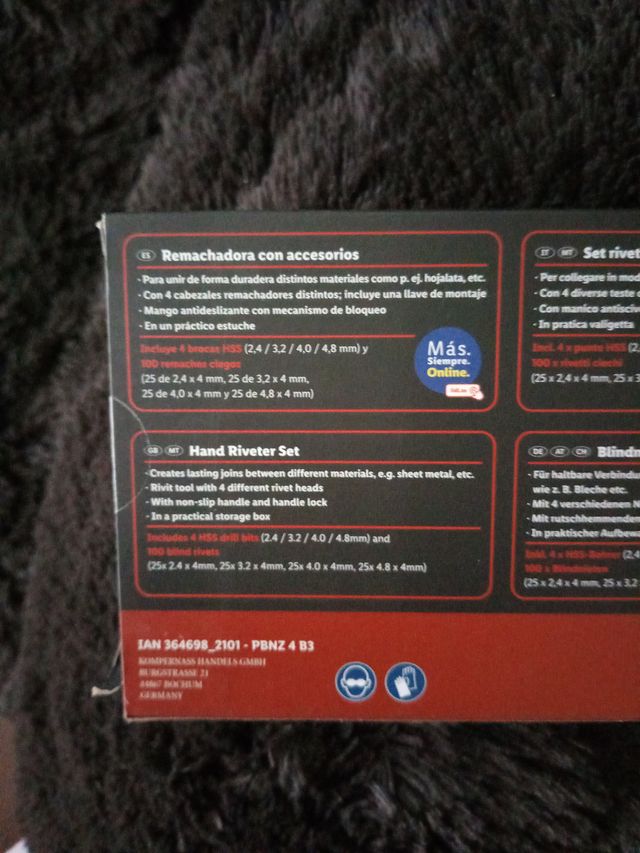 Remachadora Parkside con accesorios