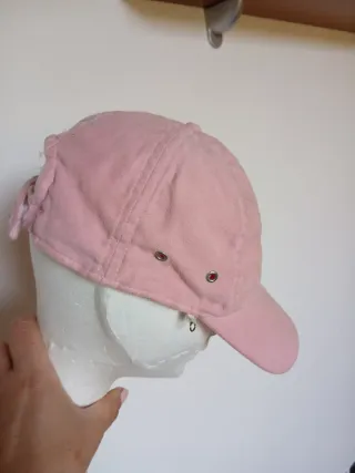 Cappellino rosa con coniglietto